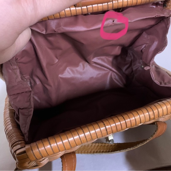 VINTAGE CIRCA 1960'S BROWN RATTAN AND LEATHER BASKET PURSE - Picture 13 of 15